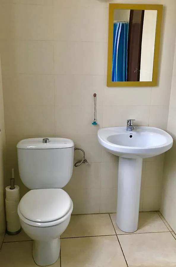 Guest house Hostal Atlanta El Arenal